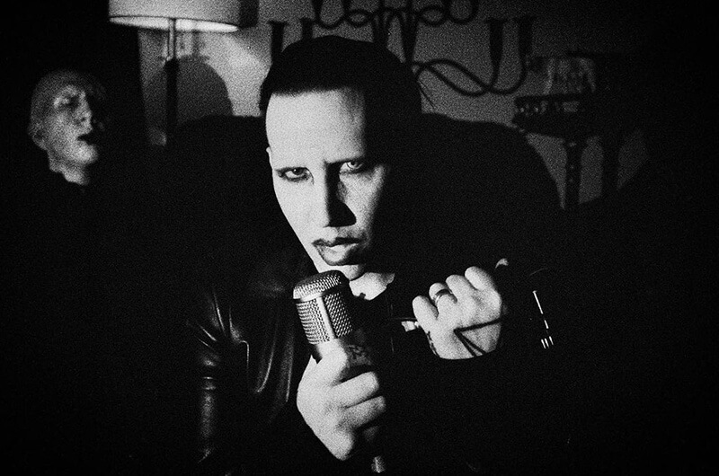 Nouvelles photos de Manson